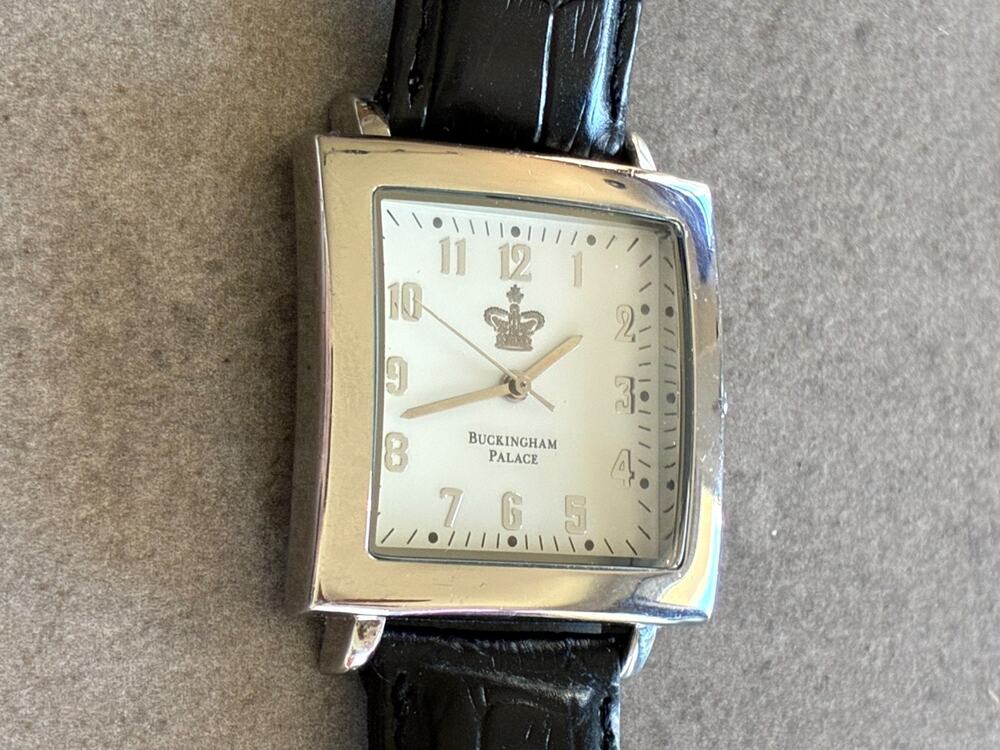 Buckingham Palace Men's Square Dress Watch 32mm Silver Tone White Dial Leather